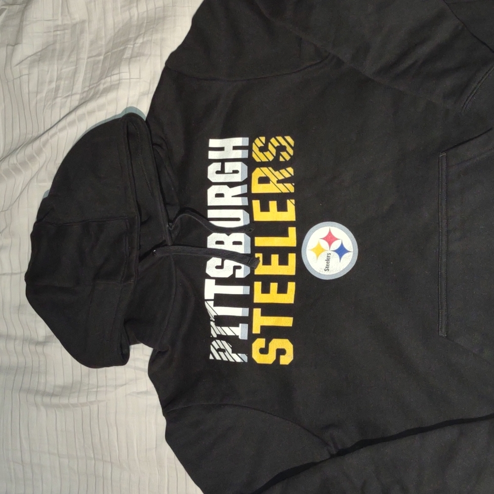 Pittsburgh Steelers Hoodie - Size Large